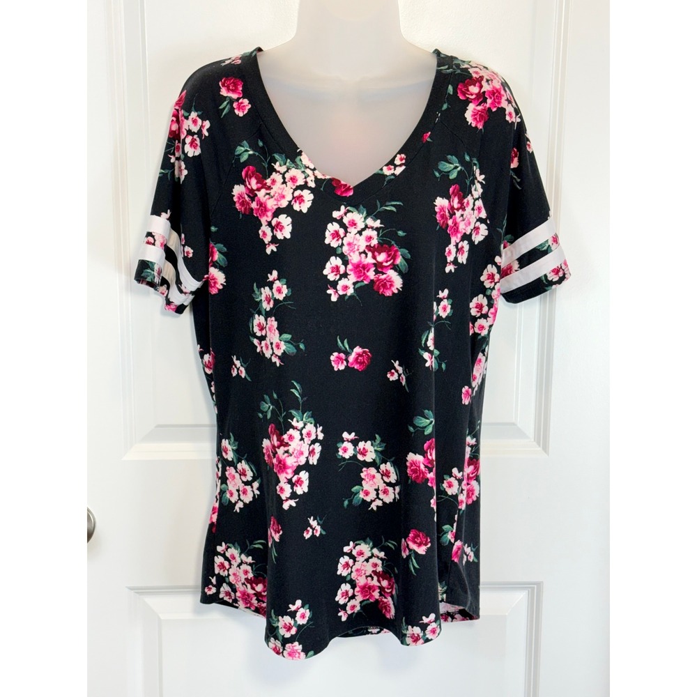 No Boundaries Womens Black Floral V Neck T Shirt Short Sleeve XXL 2XL‎ Summer